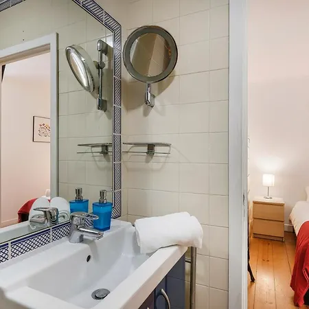 Apartment Host Wise - Lovely Bright Duplex - Prime Location Lissabon